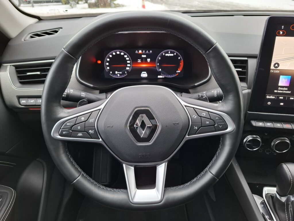 Renault Arkana Exposé-Bild 20