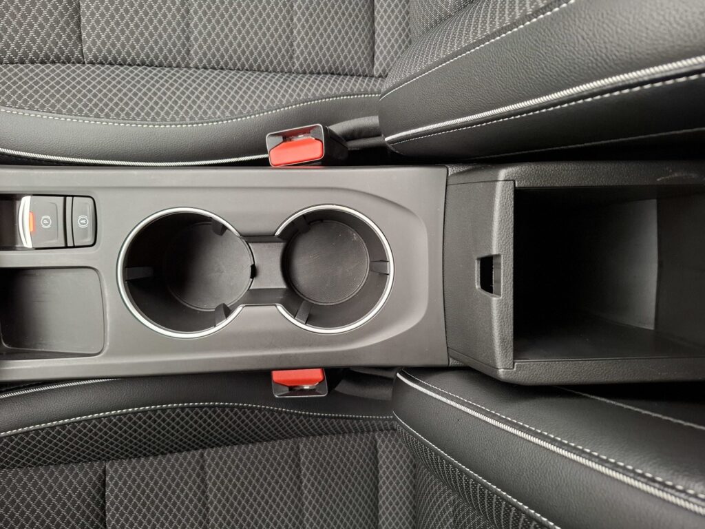 Renault Arkana Exposé-Bild 28