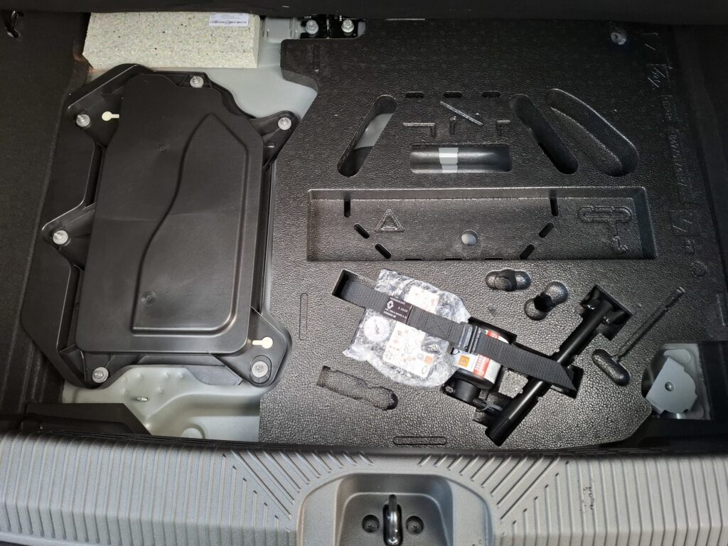 Renault Clio Exposé-Bild 11