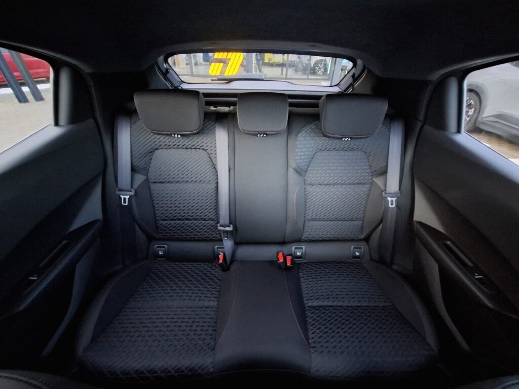 Renault Clio Exposé-Bild 16