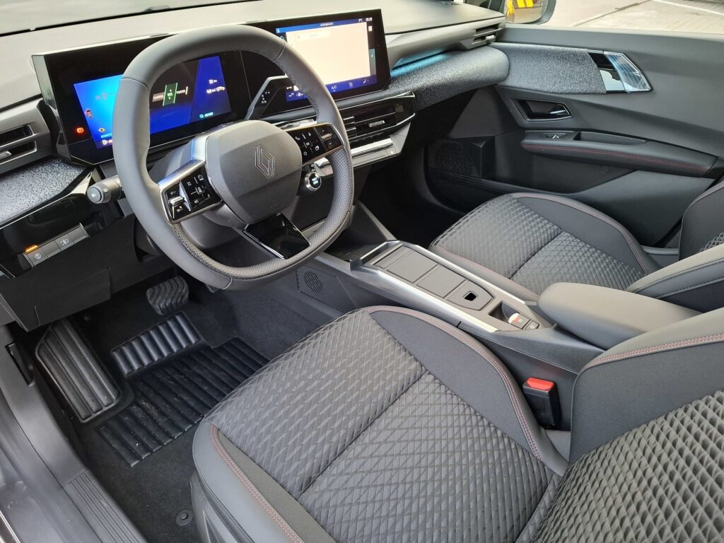 Renault Clio Exposé-Bild 18