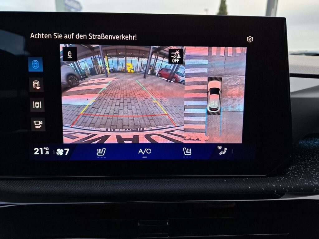 Renault Clio Exposé-Bild 26