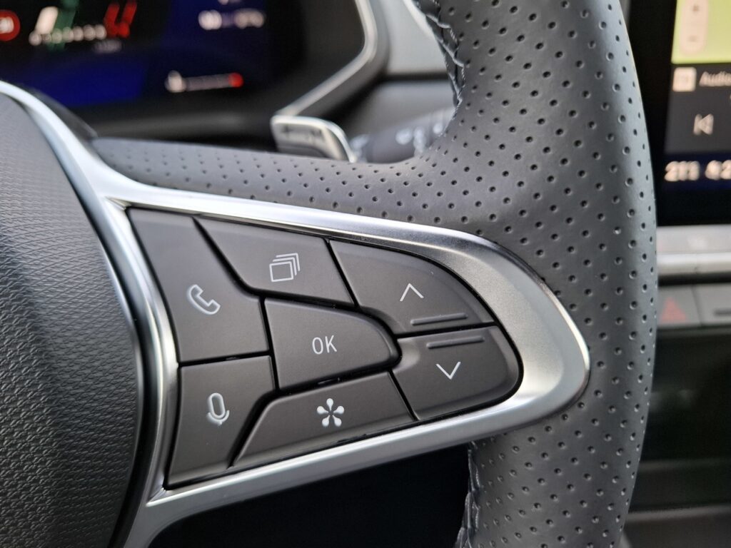 Renault Symbioz Exposé-Bild 24