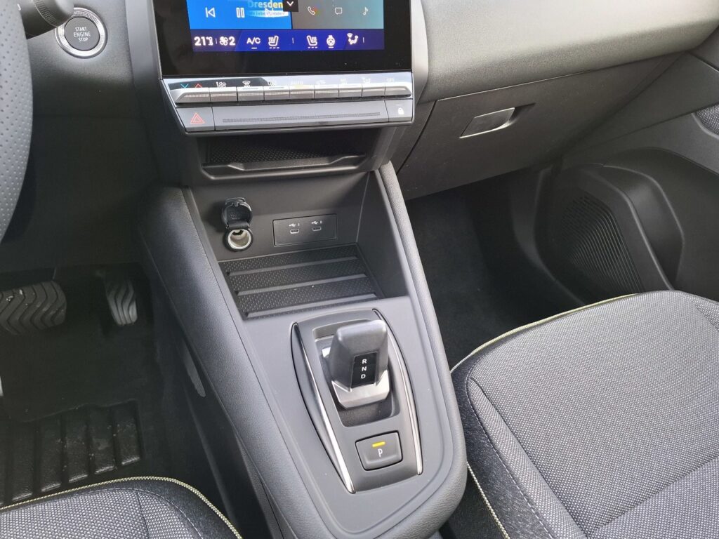 Renault Symbioz Exposé-Bild 27