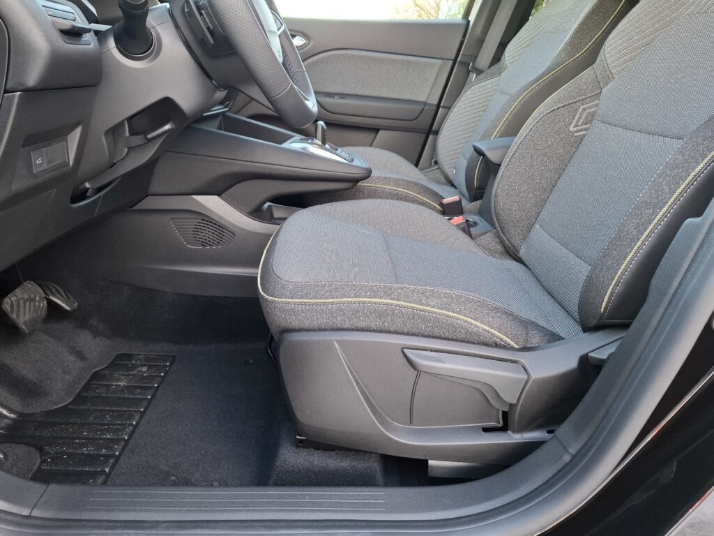 Renault Symbioz Exposé-Bild 32