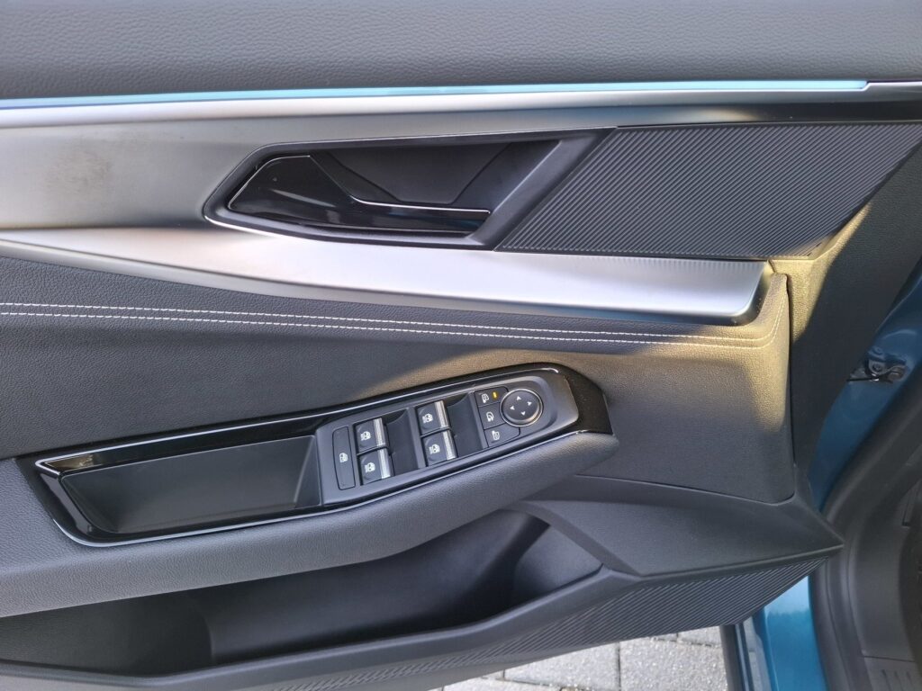 Renault Austral Exposé-Bild 35