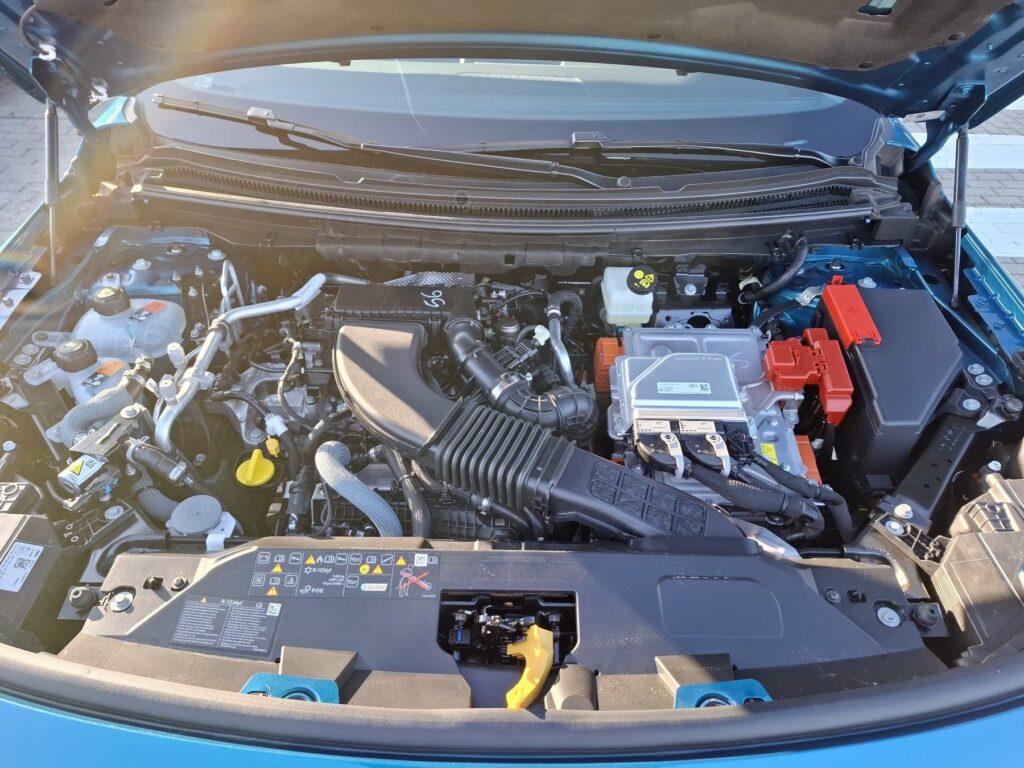 Renault Austral Exposé-Bild 37