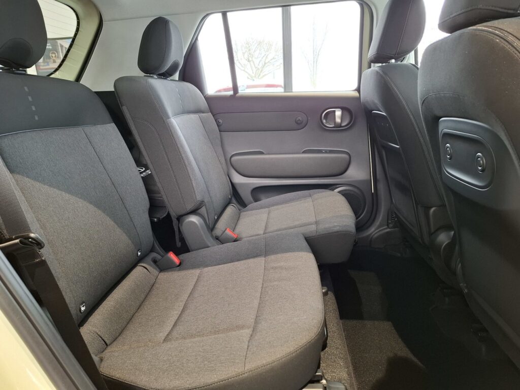 HYUNDAI INSTER Exposé-Bild 12