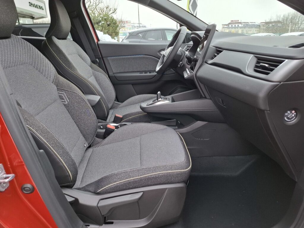 Renault Captur Exposé-Bild 12