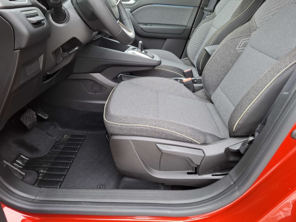 Renault Captur Exposé-Bild 31