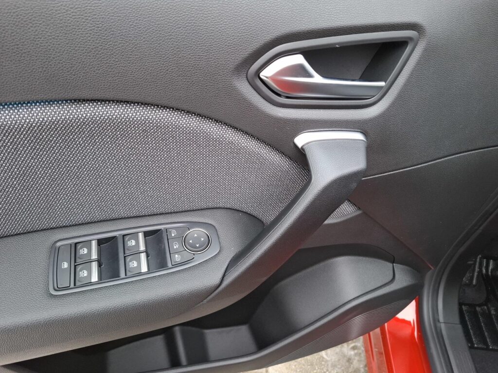 Renault Captur Exposé-Bild 33