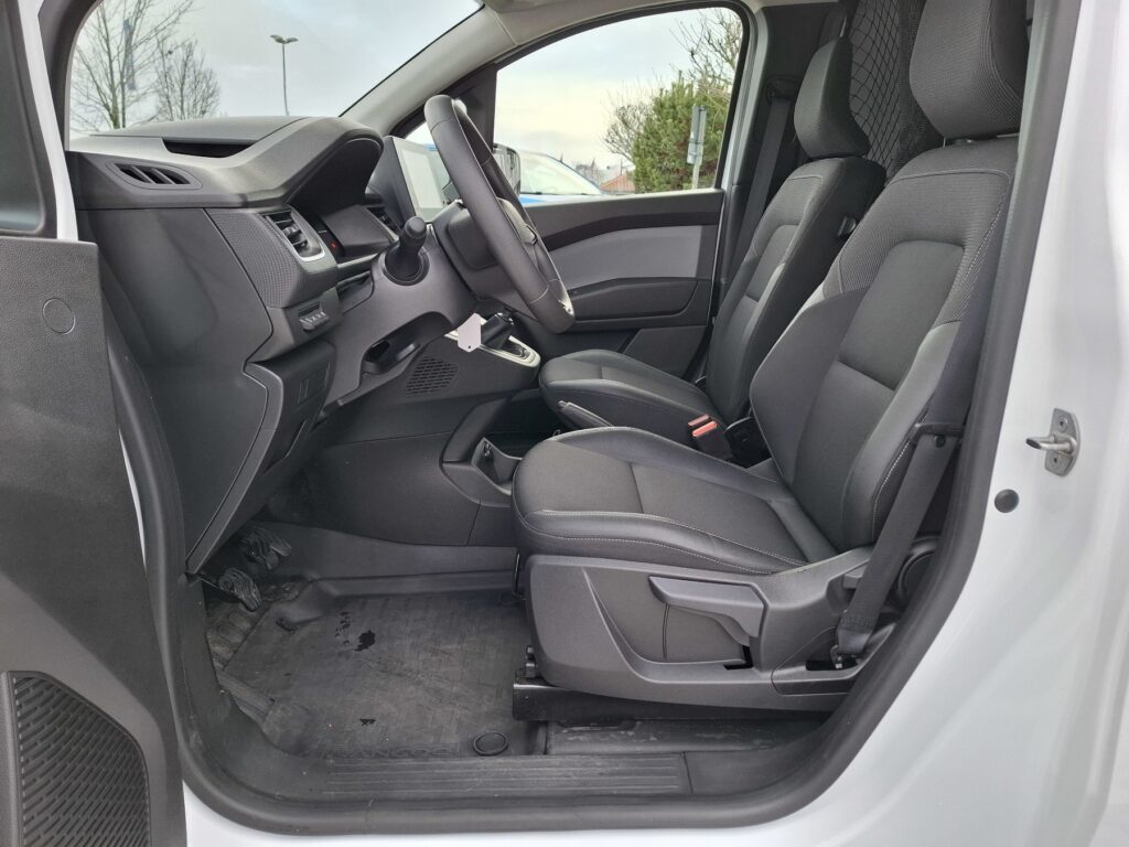 Renault Kangoo Exposé-Bild 31