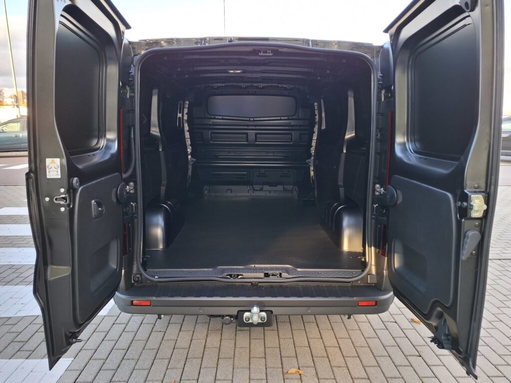 Renault Trafic Exposé-Bild 10