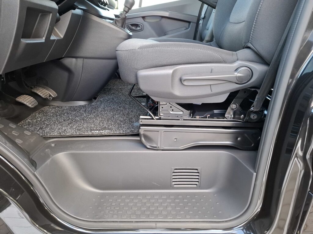 Renault Trafic Exposé-Bild 29