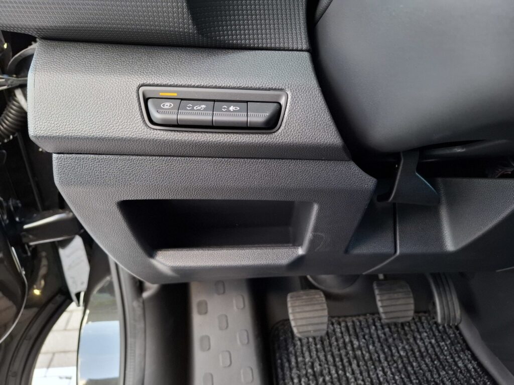 Renault Trafic Exposé-Bild 32