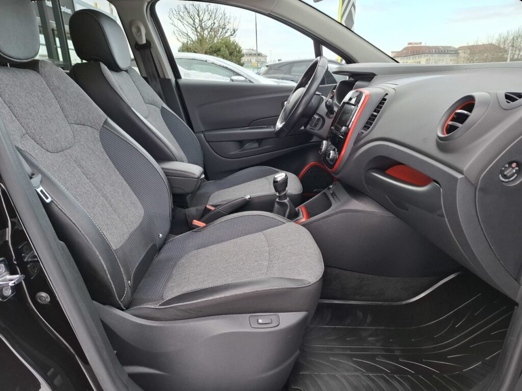 Renault Captur Exposé-Bild 13