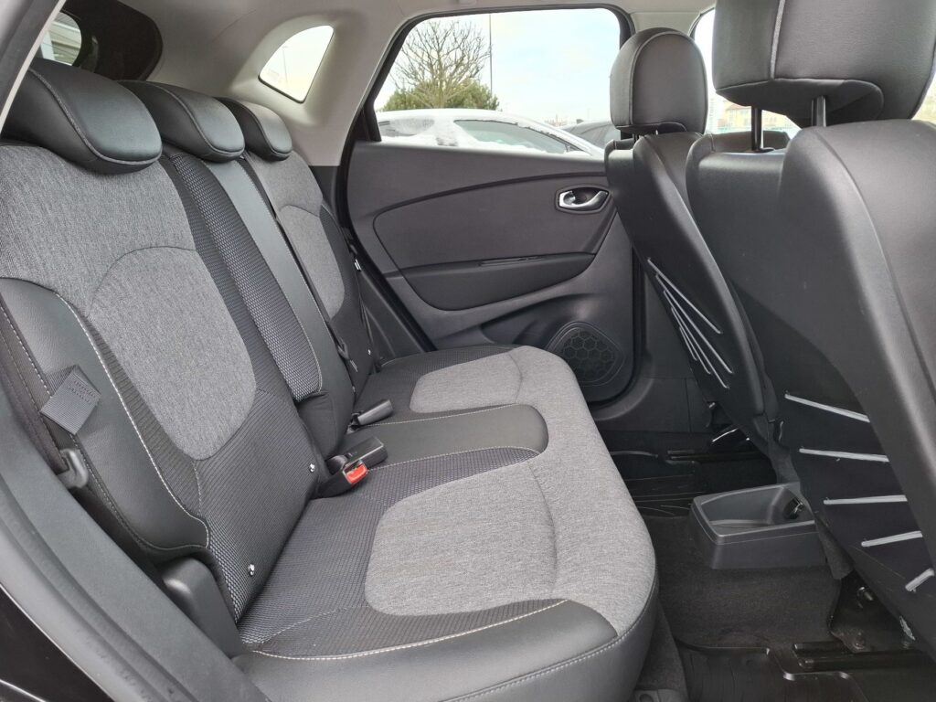 Renault Captur Exposé-Bild 14