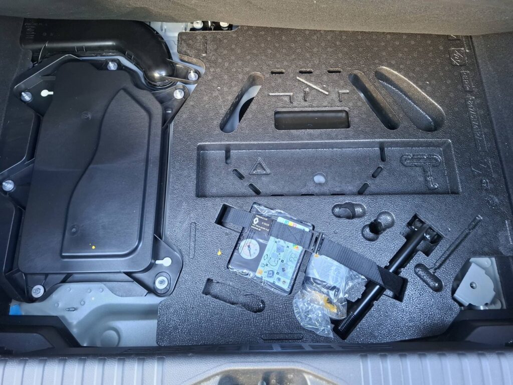 Renault Clio Exposé-Bild 11