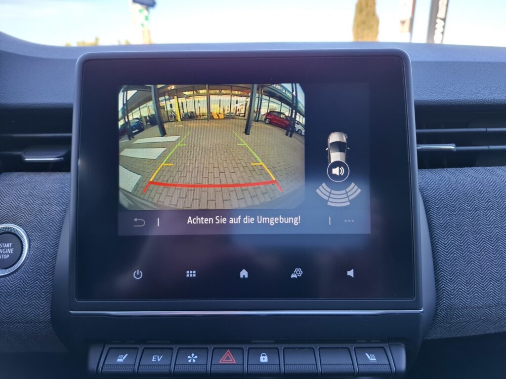 Renault Clio Exposé-Bild 25