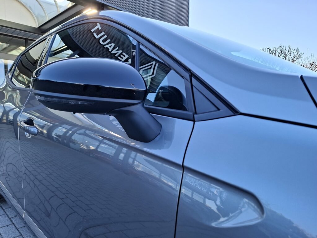 Renault Clio Exposé-Bild 38