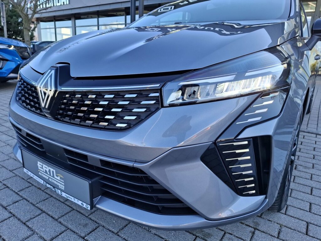 Renault Clio Exposé-Bild 40