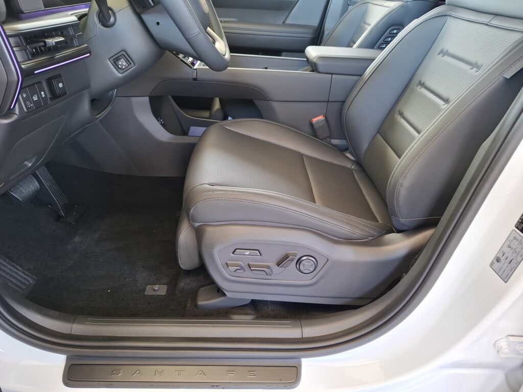 HYUNDAI SANTA FE Exposé-Bild 37