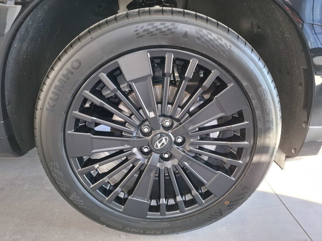 HYUNDAI SANTA FE Exposé-Bild 44