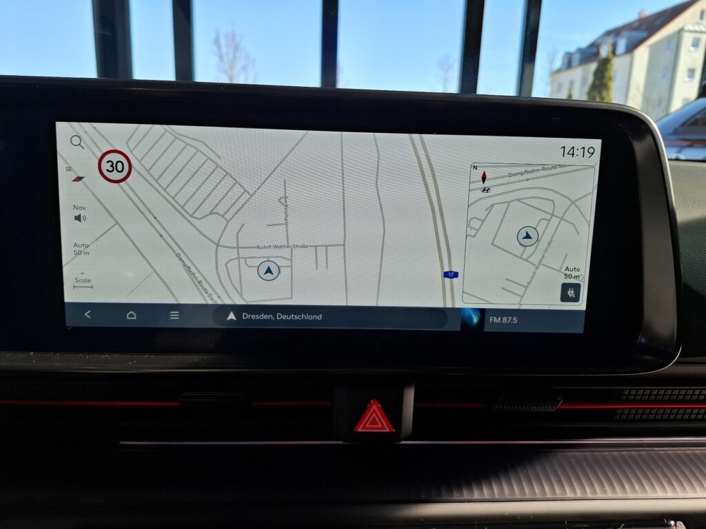 HYUNDAI IONIQ 6 Exposé-Bild 24