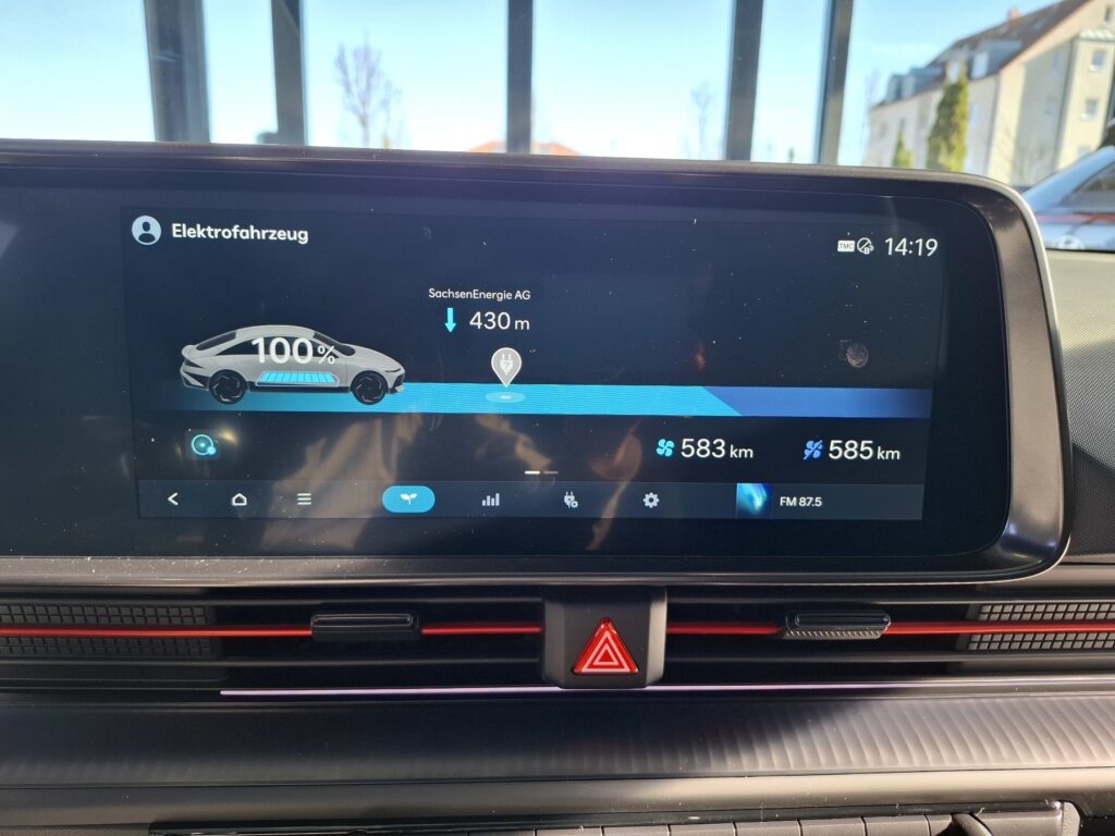 HYUNDAI IONIQ 6 Exposé-Bild 25