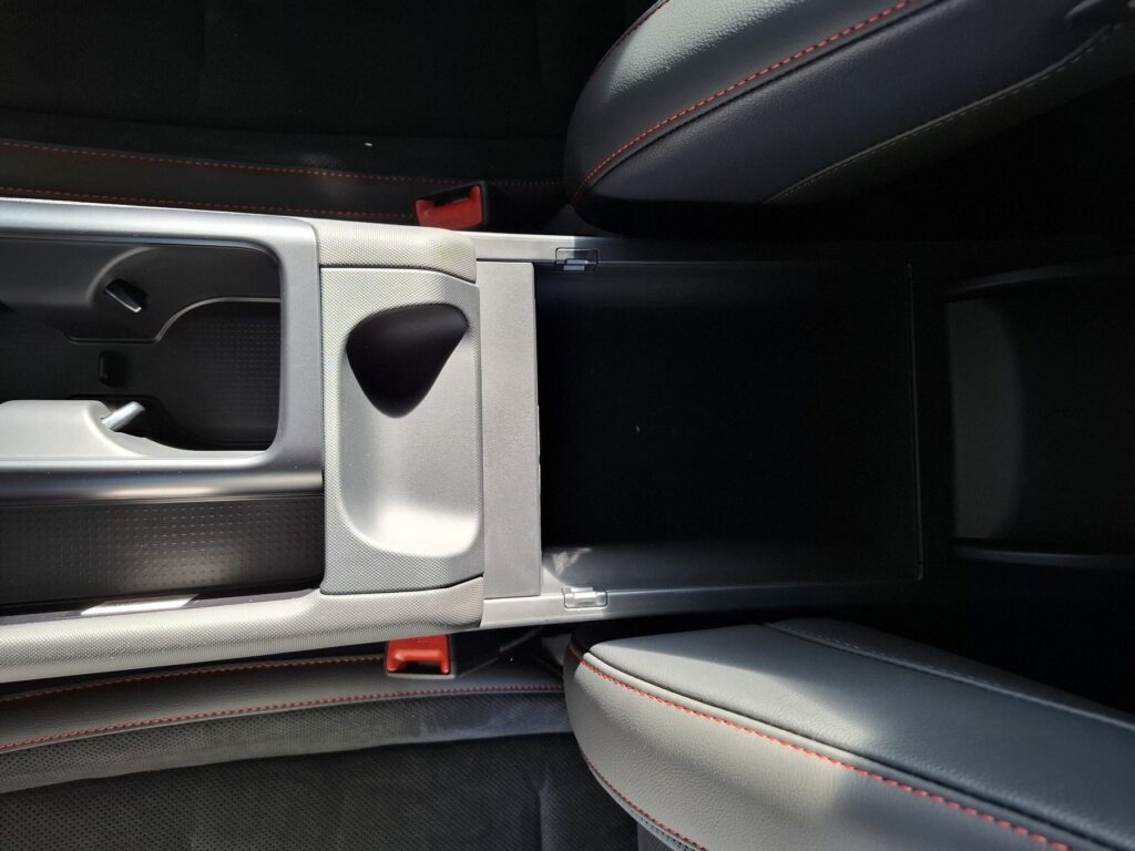 HYUNDAI IONIQ 6 Exposé-Bild 31