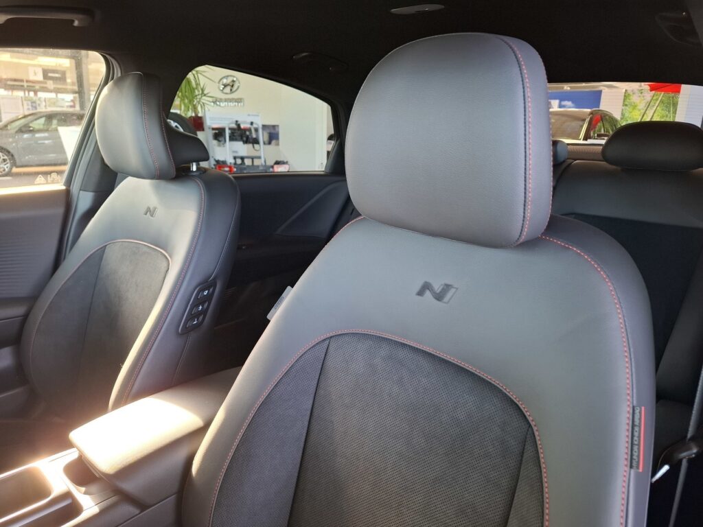 HYUNDAI IONIQ 6 Exposé-Bild 35