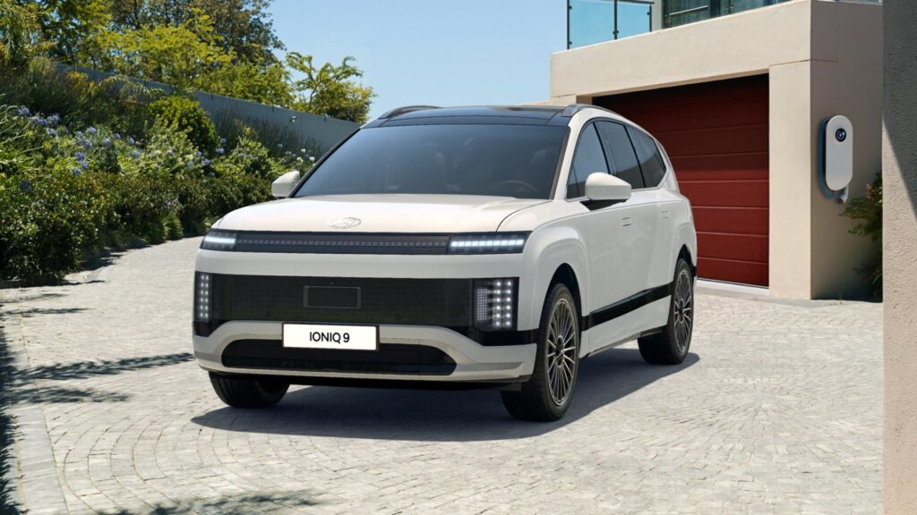 HYUNDAI IONIQ 9 Exposé-Bild 1