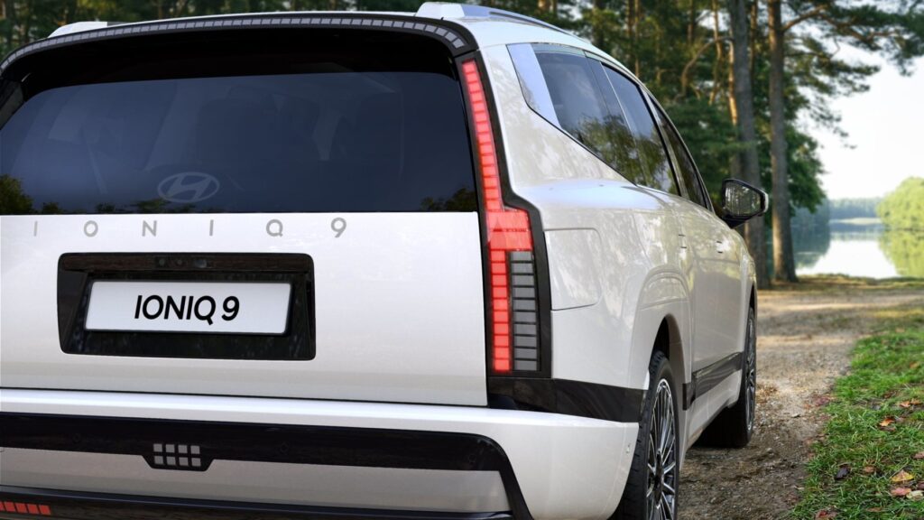 HYUNDAI IONIQ 9 Exposé-Bild 8