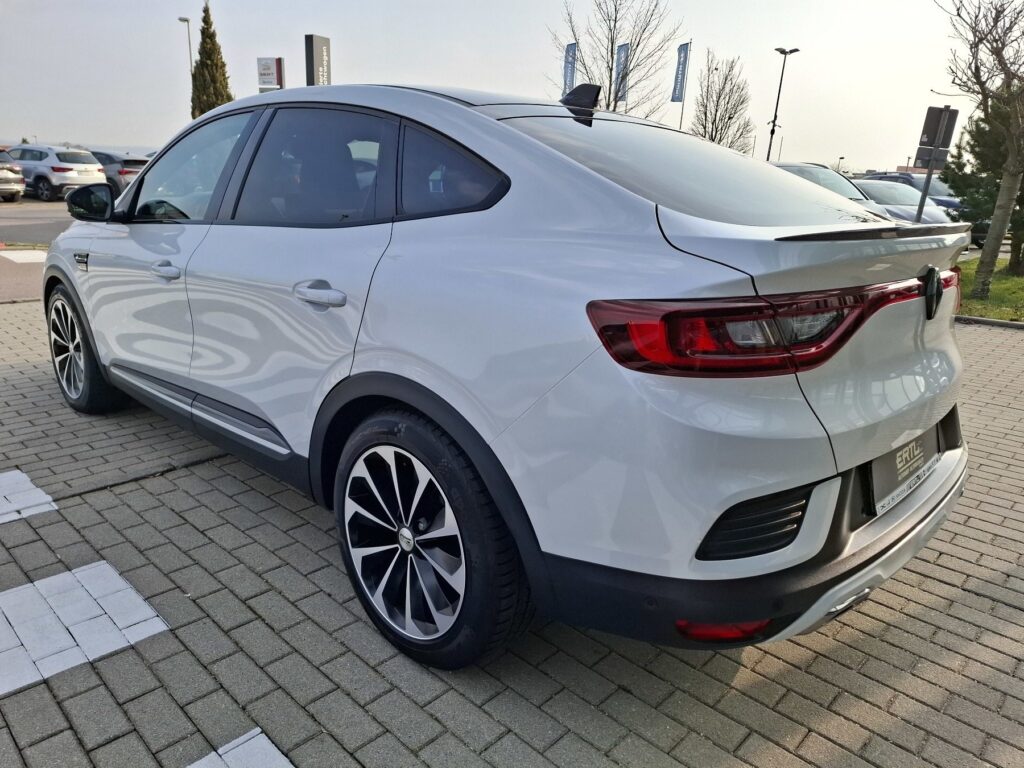 Renault Arkana Exposé-Bild 7