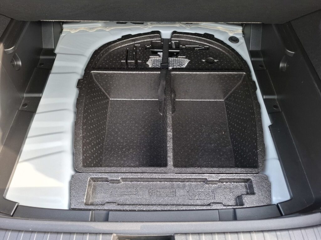 Renault Arkana Exposé-Bild 12