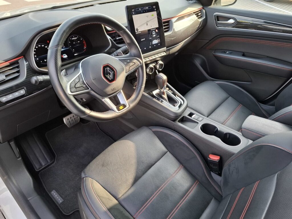 Renault Arkana Exposé-Bild 19