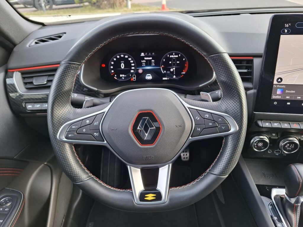 Renault Arkana Exposé-Bild 20