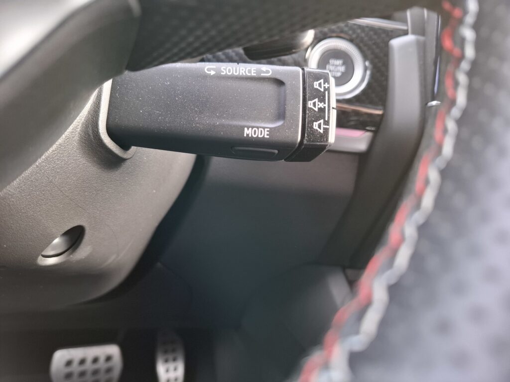 Renault Arkana Exposé-Bild 24