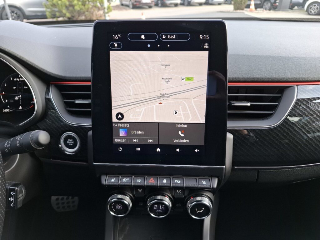 Renault Arkana Exposé-Bild 25