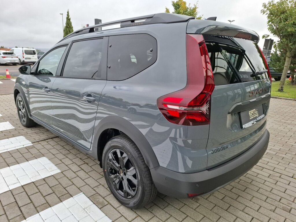 Dacia Jogger Exposé-Bild 7