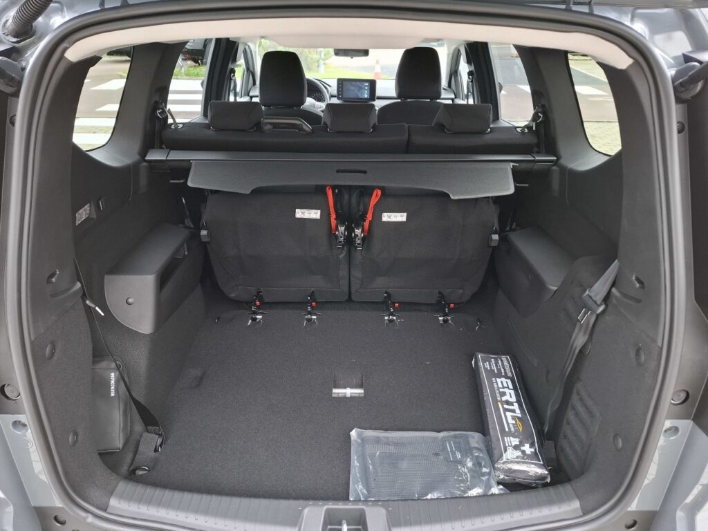 Dacia Jogger Exposé-Bild 10
