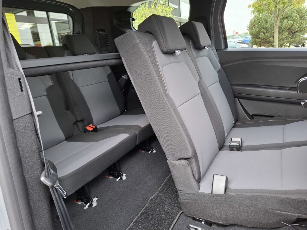 Dacia Jogger Exposé-Bild 15