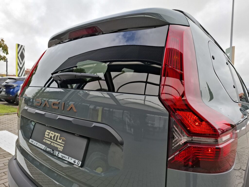 Dacia Jogger Exposé-Bild 42