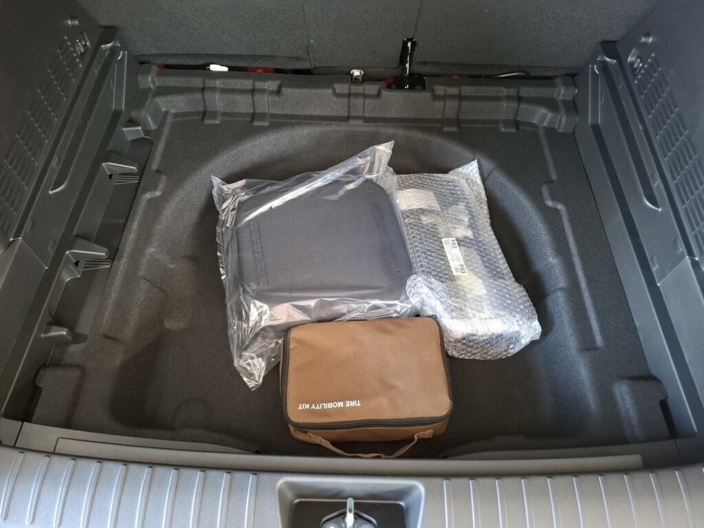 HYUNDAI KONA Elektro Exposé-Bild 11