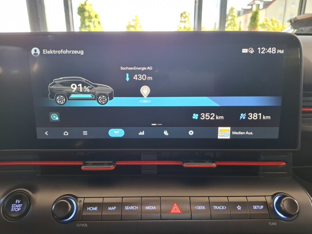 HYUNDAI KONA Elektro Exposé-Bild 26