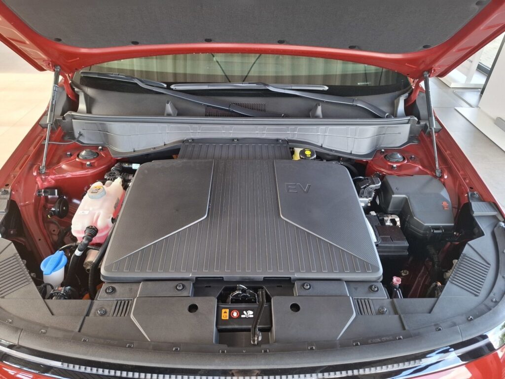 HYUNDAI KONA Elektro Exposé-Bild 36