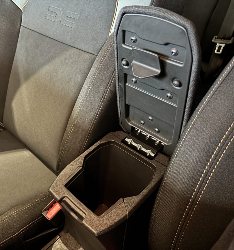 Dacia Sandero Exposé-Bild 15