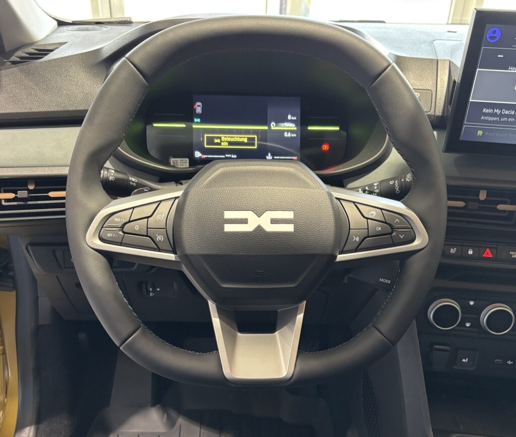 Dacia Sandero Exposé-Bild 24