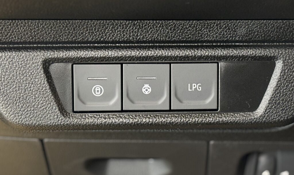 Dacia Sandero Exposé-Bild 30