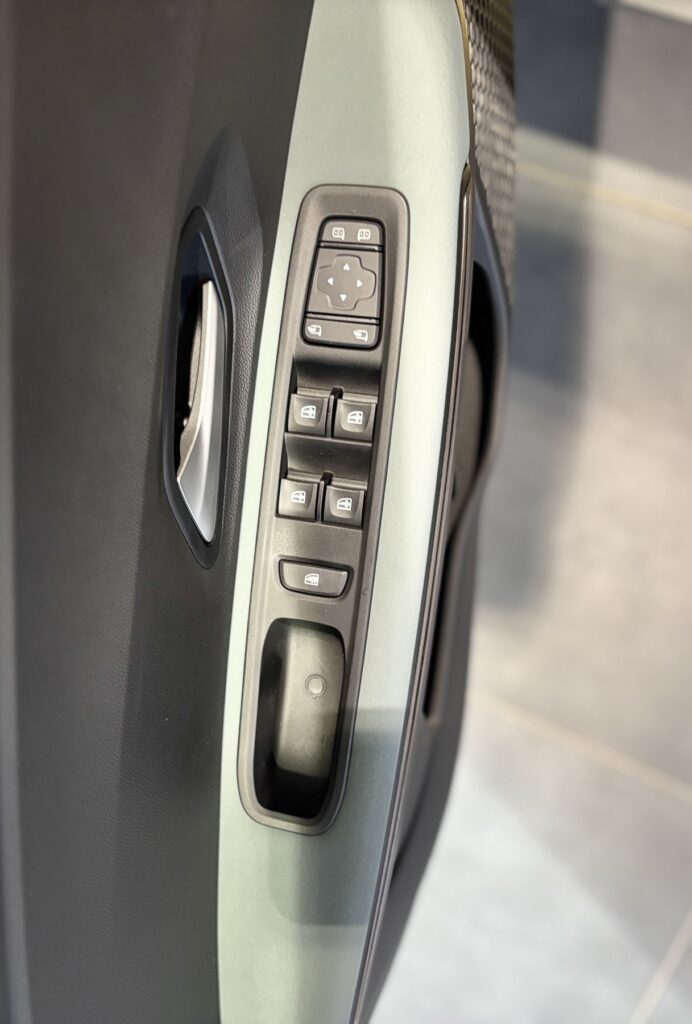 Dacia Sandero Exposé-Bild 33